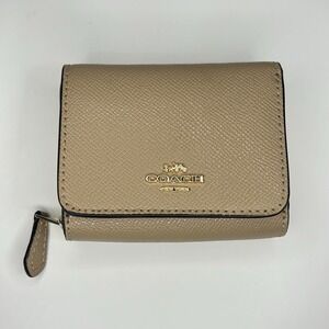 COACH Crossgrain Leather Trifold Small Wallet 37968 Taupe